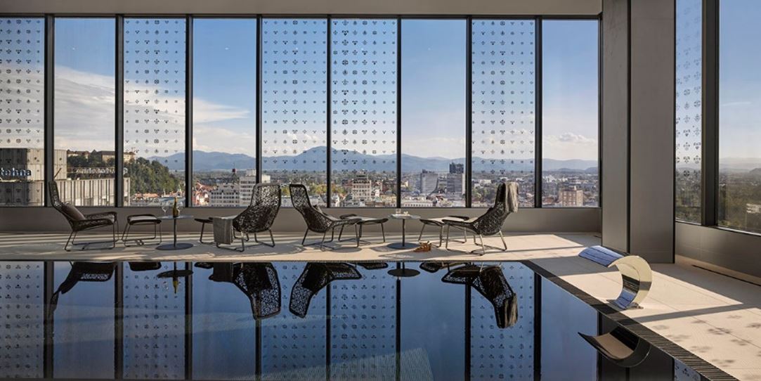 Interconti-pool2.JPG